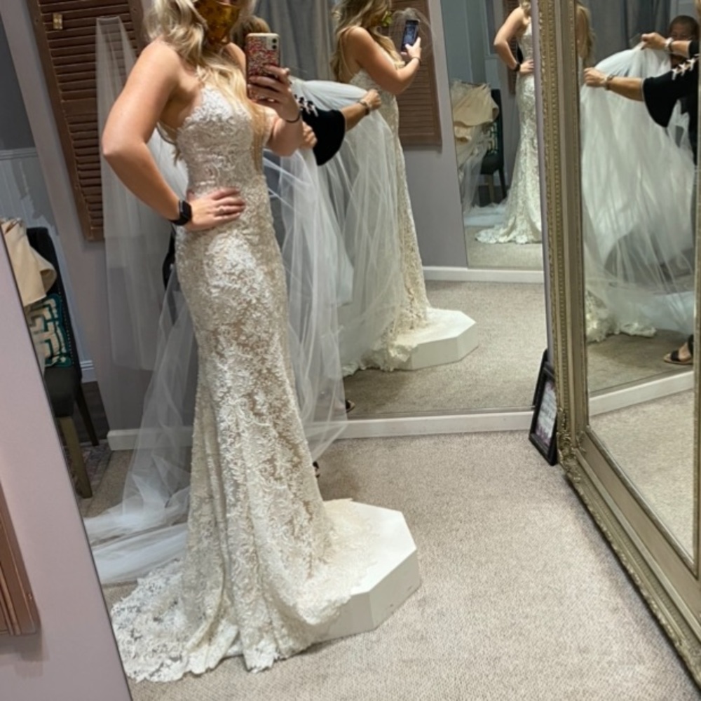Calla Blanche Wedding Gown - Picture 8 of 11